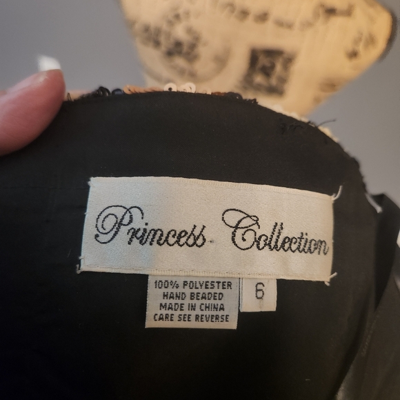 Princess Collection dress - Picture 3 of 3